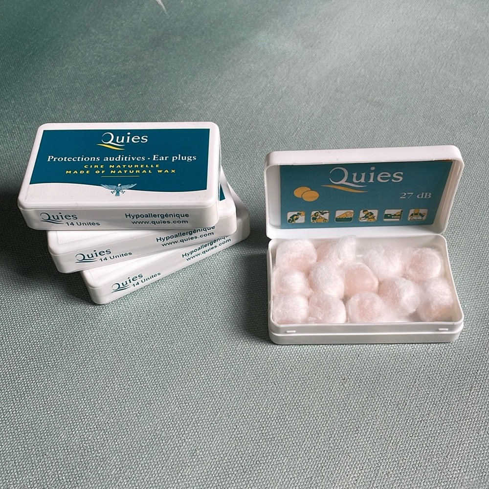 Quies French Ear Plugs with Natural Wax Lot of 4